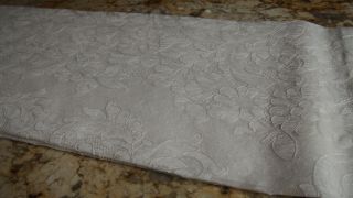ANTIQUE VINTAGE VERY LARGE WHITE LACE TABLECLOTH 145 