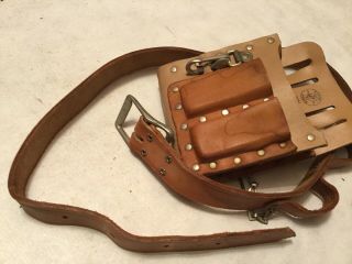 Klein Tools,  Pouch No.  5126 With 1 1/2 Inch Leather Belt 32 - 40 Waist