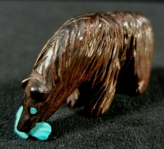 Handcarved Small Wood & Inlaid Turquoise Zuni Fetish Bear With Fish 2 Inches Exc