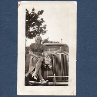 Vintage Found Photo Snapshot Ca.  1935 - 36 - 37 Packard With Young Lady On R Fender