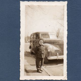 Vintage Found Photo Snapshot Ca.  1940s Child Winter Clothes 1939 Plymouth Woodie