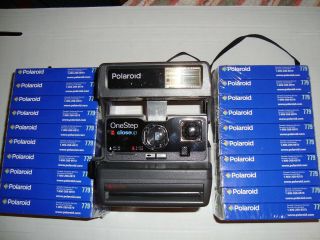 Vintage Polaroid One Step Close - Up Instant Camera W/ Flash And 20 Pkgs Of Film
