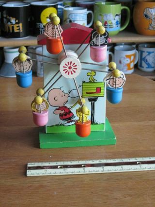 Snoopy / Peanuts Schmid Musical Ferris Wheel Bank Wooden Vintage