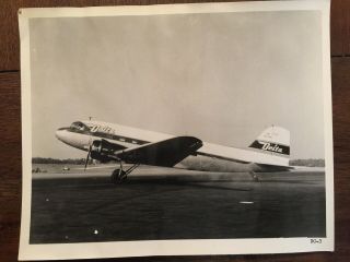 Vintage Delta DC - 3 B/W photo 8x10 glossy Delta Air Lines 2