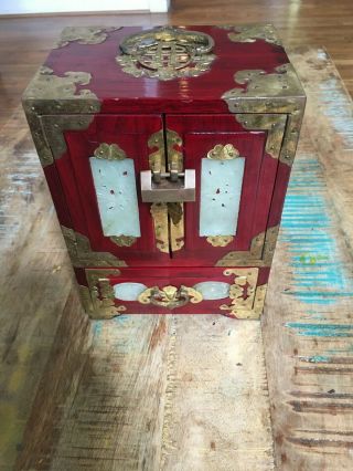 Vintage Oriental Carved Jade W/ Brass Wood Jewelry Box & Brass Lock