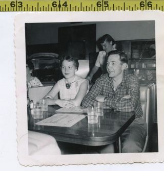 Vintage 1954 Photo / Diner Waitress Listens To Teens Plan To Elope Tattlers Cash