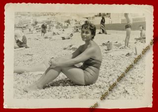 39361 Loytraki Greece 1957.  Woman With Swimsuit On The Beach.  Photo
