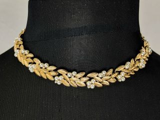 Vintage Gold - Tone Leaves Faux Pearls Necklace Choker Trifari Jewellery