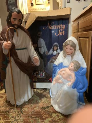 Vintage 1997 - 98 Tpi Nativity Joseph Mary W/jesus Christmas Lighted Blow Mold Box
