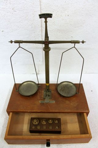 Antique precision Balance,  Pharmacy Scale with weights 3