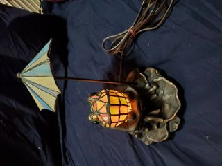 Vintage Tiffany Style Quoizel Stained Glass Frog Lamp With Umbrella