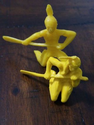 2 Vintage 60mm Playset Indians Canoe Rowing Figures Paddles Oars Marx? Mpc? Tim?
