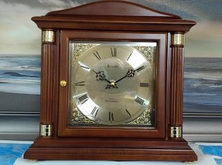 Vintage Bulova Bramley Mantel Clock With Chimes B1843