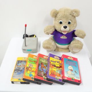 Tv Teddy & Control W/ 5x Berenstain Bears Videos Vintage Toy Collectable 116