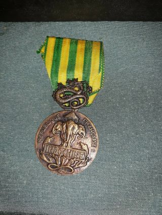 France French Campaign Medal Badge