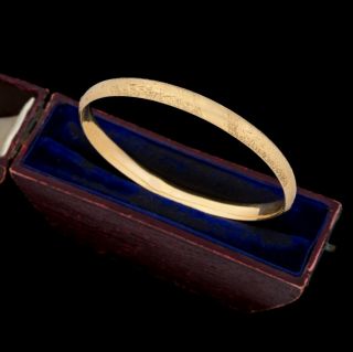 Antique Vintage Nouveau 14k Yellow Gold Chased Hinged Wedding Bangle Bracelet