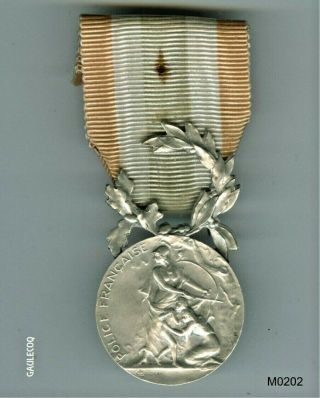 France Military Civilian French Medal - Police Francais Ministere De L 