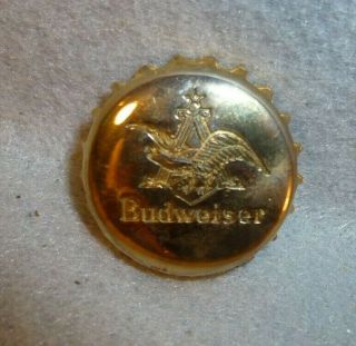 Budweiser Beer Vintage Hat Lapel Pin Bottle Cap Design Gold Tone 1 "