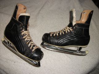 Vintage Daoust 73 Ice Hockey Skates With The Old Steel Tube Blades Mens Size 8.  5