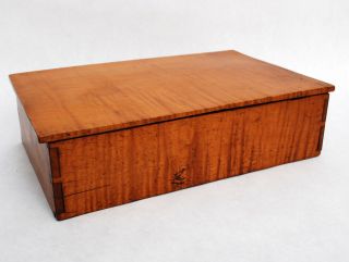 Antique Wood Folk Art Box - Dovetail Maple Cigar Sugar Salt Hand Made Shaker Vtg