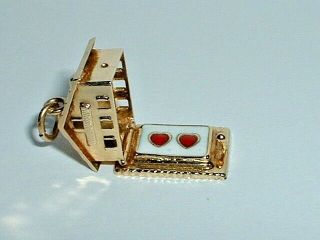 Vintage 14k Yellow Gold 3d Cabin Home House Charm Opens Up To Hearts