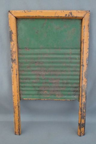 Vintage Childs Toy Tin Washboard Scrub Board Green And Yellow