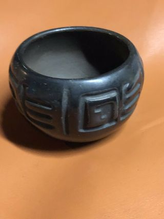 Vintage Native American Indian Black Pottery