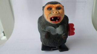 Vintage Wind - Up Mechanical Plastic King Kong Gorilla