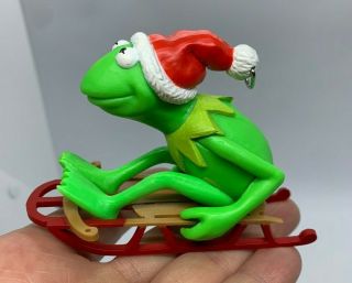 Vtg 1981 Hallmark Kermit The Frog W/santa Hat On Sled Christmas Ornament Muppets