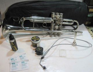 Vtg Monique Beginners Trumpet Model 62 A Mop W Case & Accessories Mouthpiece 7c