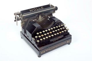 Vintage C1920 " Molle No.  3 " Typewriter Serial Number 3735 56