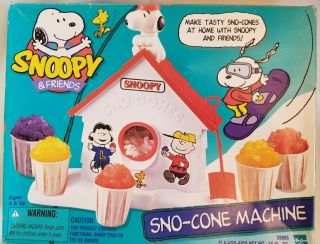 Snoopy,  Sno - Cone Maker,  Vintage.  Box