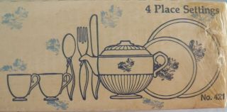 Vintage Ohio Art Child’s Play Pfaltzgraff Yorktowne Dinnerware Tea Set No.  421 3