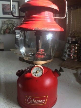 Vintage 1960 Coleman 200 A Single Mantle Lantern With Glass 7 60 July