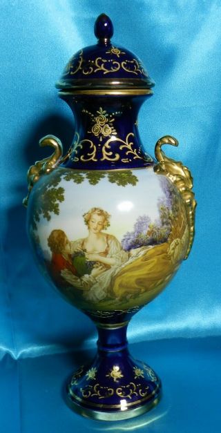 Vintage Francois Boucher Porcelain Sevres Style Lidded Urn / Vase Vt3304