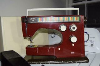 Vintage Husqvarna Viking Model 6460 / 790C 64 - 60 Sweden Sewing Machine 2