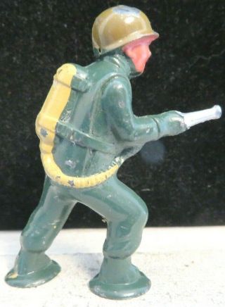 Vintage Barclay Lead Toy Pod Foot Soldier Green Flame Thrower B - 262 Paint