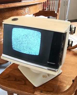 Vintage 1970s Sharp 3s - 111w Portable B/w Television