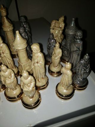 32 Piece Vintage Glazed Ceramic Chess Set 3