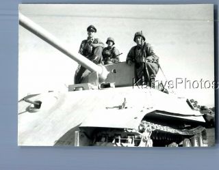 Black & White Photo J_3719 Soldiers Posed Sitting On Military Tank