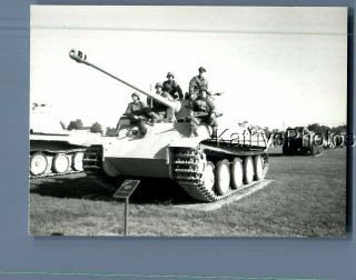 Black & White Photo J_3735 Soldiers Posed Sitting On Military Tank