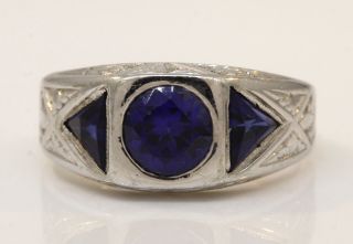 Lovely 18k White Gold Antique Ring With 1.  50 Ctw Sapphires 7.  0 Grams G59
