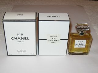 Vintage Perfume Bottle Chanel No 5 Bottle/boxes 1 Oz 1980s 3/4 Full