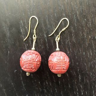 Fine Vintage Antique Chinese Carved Red Cinnabar Lacquer Resin Shou Earrings 3