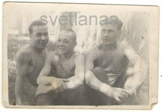 Friends Soldiers Sport Handsome Young Men Muscular Guys Shirtless Gay Vtg Photo