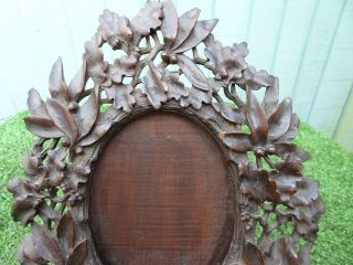 19thC BLACK FOREST WOODEN OAK FRAME WITH INTRICATE LEAF CARVINGS c1880s 2