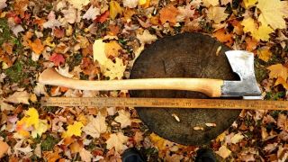 RAZOR SHARP vintage Billnas 12.  2 boy ' s axe hatchet Finnish Swedish felling 2