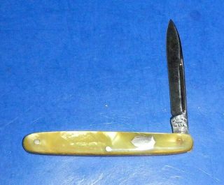 " Pal Cutlery Co.  / Made / In U.  S.  A.  " Cracked Ice Handled Knife