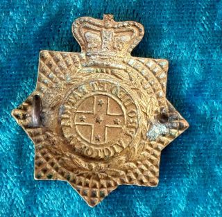 PRE FEDERATION VICTORIAN MILITARY FORCES CAP BADGE 1893 2