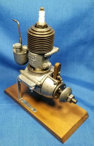 Vintage 1938 Syncro Ace Special 56 Model Spark Ignition Cl/uc Tether Car Engine